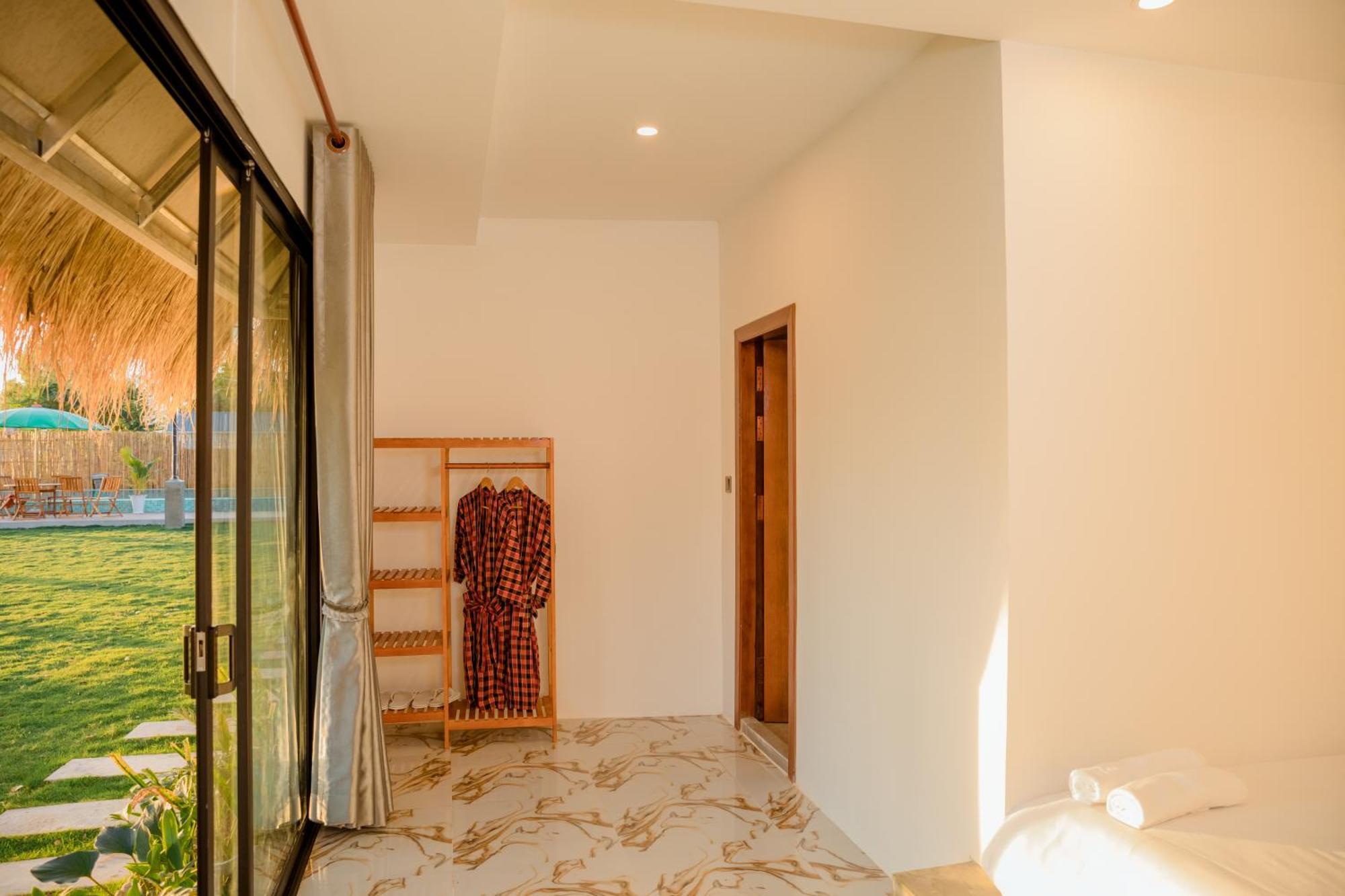 Sea Sand Resort Kampot Room photo